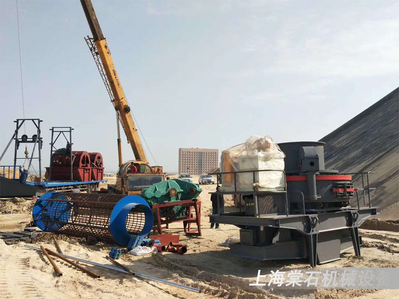 <b>广东茂名150吨制砂生产线已安全到达现场装机中</b>